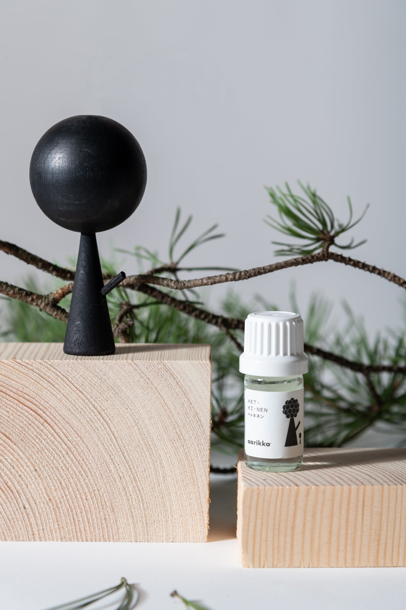 Pine Scent Tree, Black