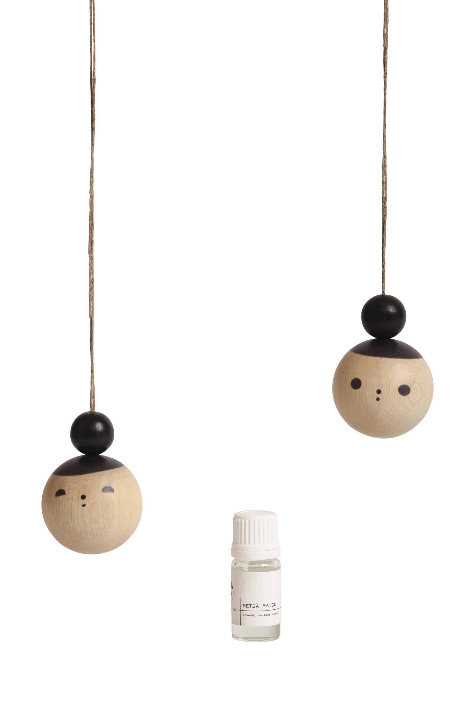 kokeshi scent necklace