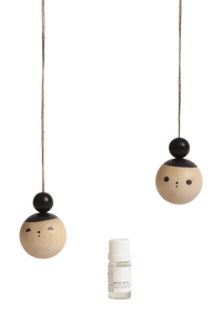 kokeshi scent necklace
