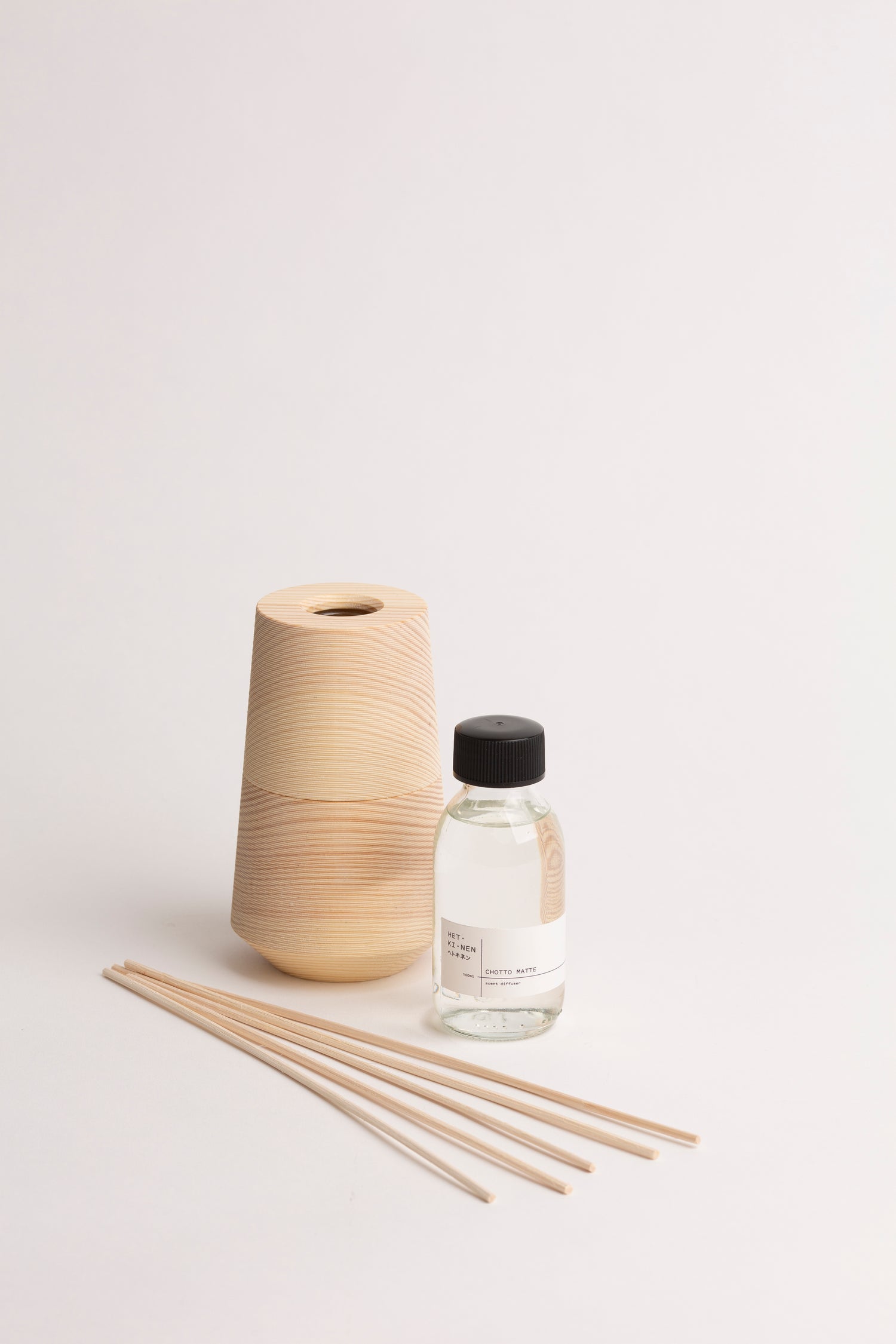 pine diffuser vessel + chotto matte fragrance 100ml